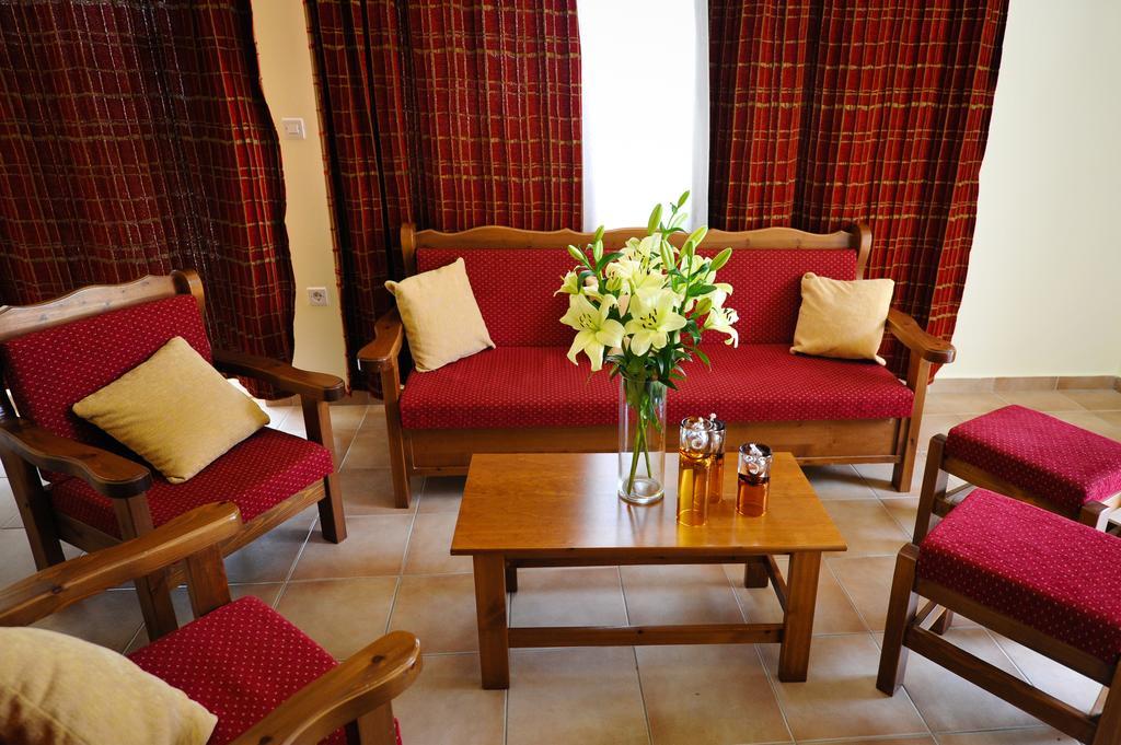 Verga Apartments & Suites Kalamata Eksteriør billede