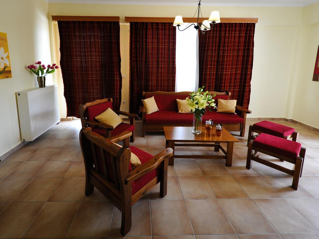 Verga Apartments & Suites Kalamata Eksteriør billede